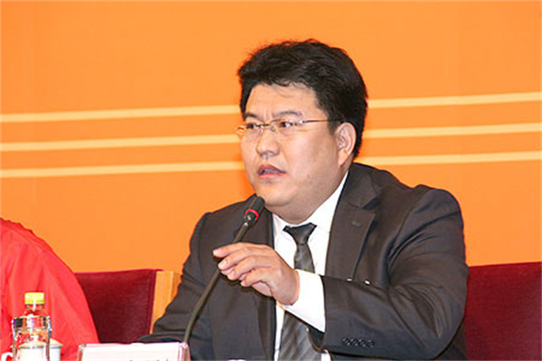 A股龙虎榜 泰豪科技跌近8%,上榜席位净卖出213亿,一机构卖出7695万,游资屠文斌买入4538万,量化基金买入2434万